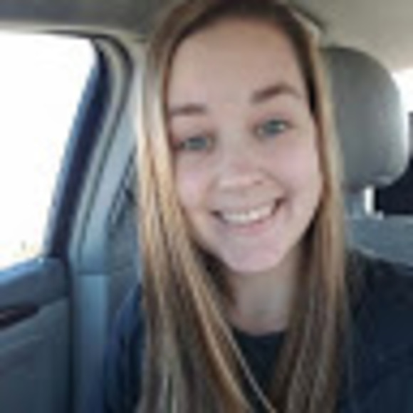 Profile Picture of Carlene Duckworth (@duckworthc696) on Poshmark