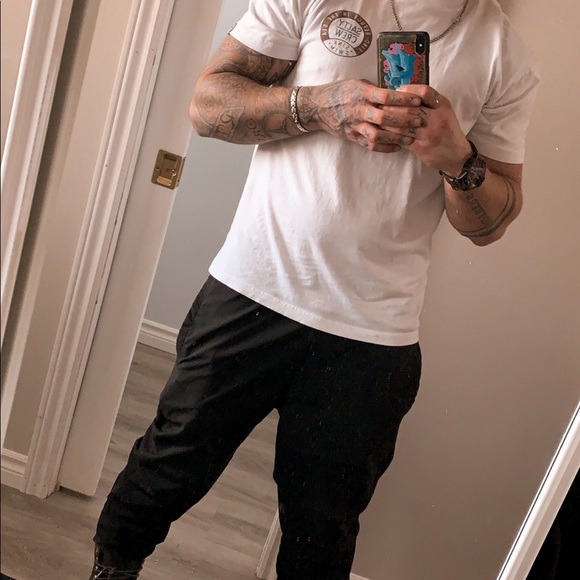 Profile Picture of Jarratt Cluchey (@cluchey) on Poshmark