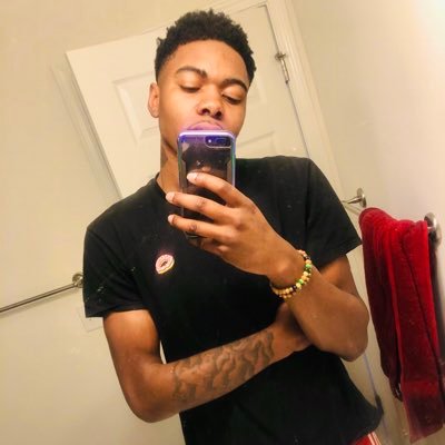 Profile Picture of BILLYONATTI 🌹 (@PapaBillYon) on Twitter