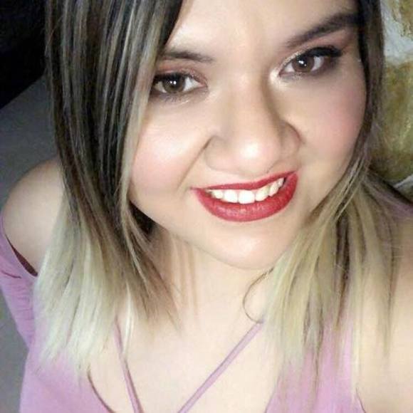 Profile Picture of Bianca Campos (@blc26) on Poshmark