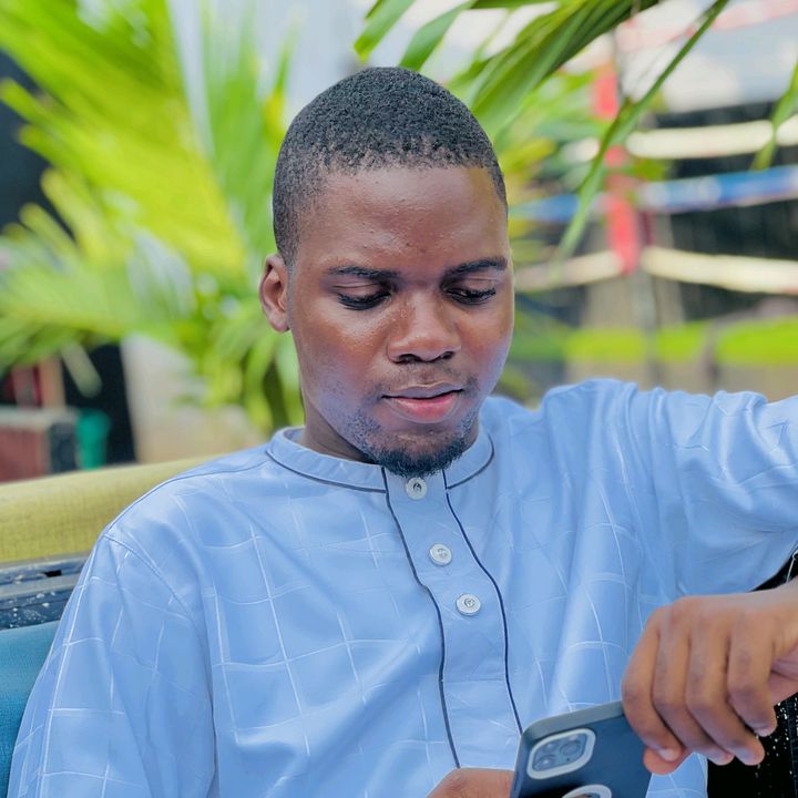 Profile Picture of Maxime MAHUNON (@maxmaxime698) on Tiktok