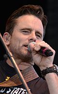 Profile Picture of Charles Esten - Wikipediaon Wikipedia