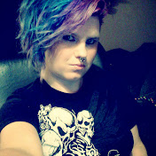 Profile Picture of Amber Robinette (@MissPoppyCock13) on Youtube