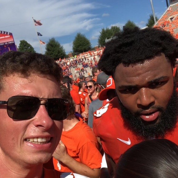 Jeff Barton - Poshmark Profile Picture of Jeff Barton (@jbarton3131) on Poshmark