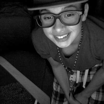 Profile Picture of Humberto Villarreal (@KidSmilez) on Twitter