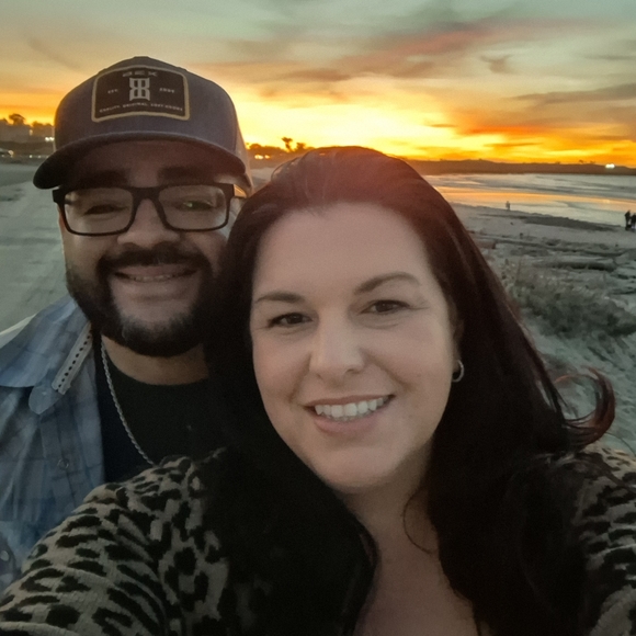 Profile Picture of Christina Perez (@calidreaming530) on Poshmark