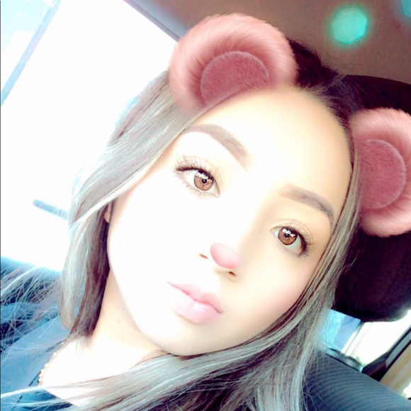 Profile Picture of Maria Tizoc (@mariaptizoc) on Poshmark