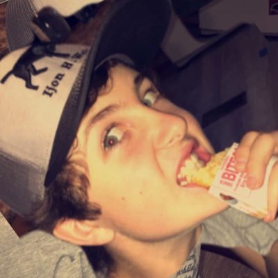 Profile Picture of Samuel Currier (@secthunder10) on Twitter