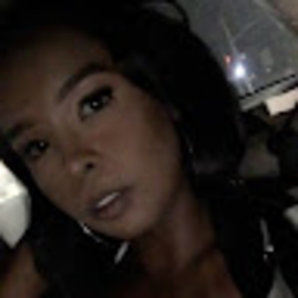 Profile Picture of Ayan Mohamud (@ayanmohamud05) on Poshmark
