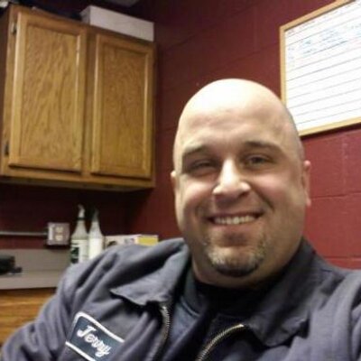 Profile Picture of Jerry Majewski (@autotechjerry) on Twitter