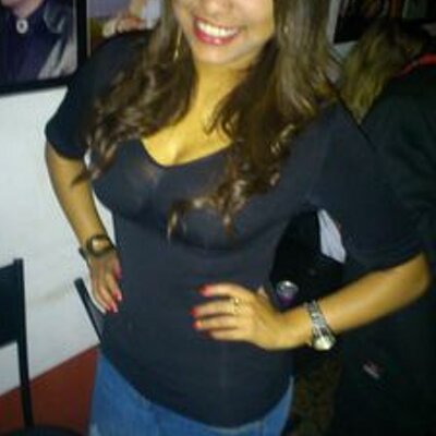 Julia Towers Valoyes - Twitter Profile Picture of Julia Towers Valoyes (@yomellamojulia) on Twitter