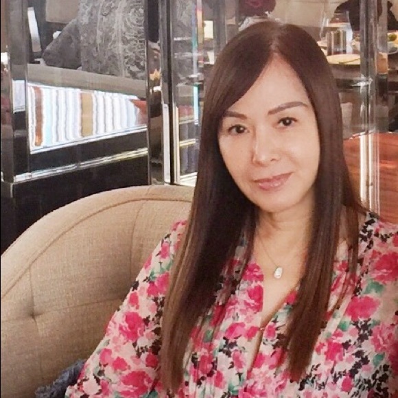 Profile Picture of Jade Wu (@jade_wu) on Poshmark