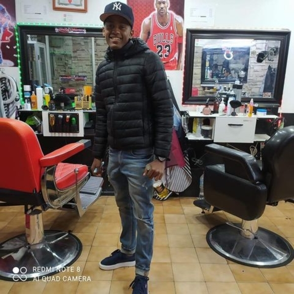 Profile Picture of Luis Marte (@luismarte376) on Poshmark