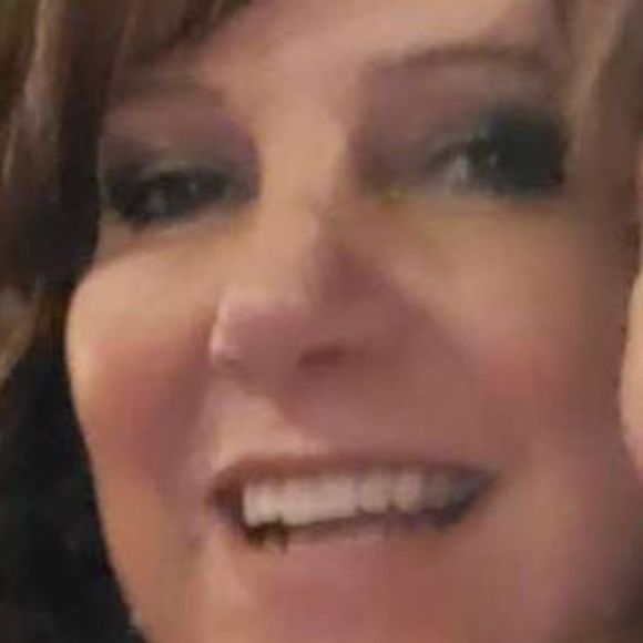 Profile Picture of Tiffanie Barackman (@liltif7) on Poshmark