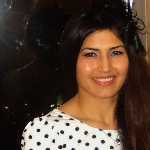 Profile Picture of Fatima Ayubi (@ayubib) on Poshmark