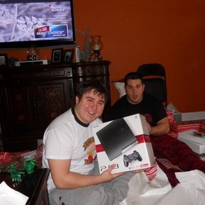 Profile Picture of Dan Halpin (@DingoDorito) on Twitter