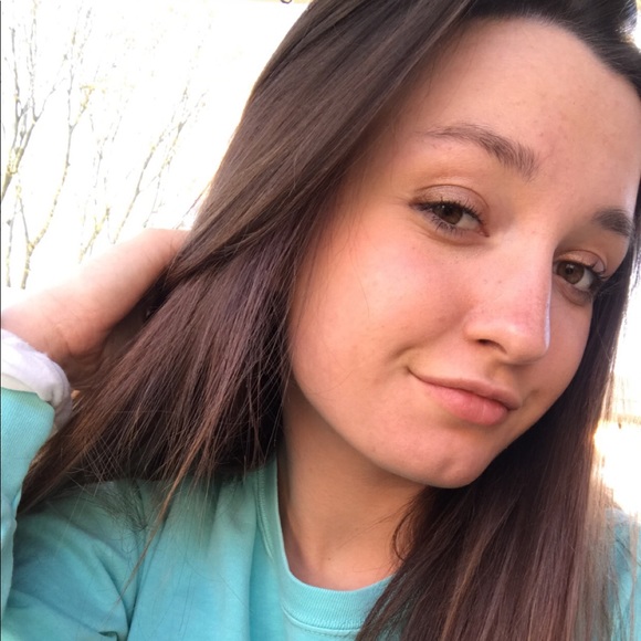 Profile Picture of Logan Newton (@kona5678) on Poshmark