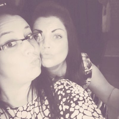 Profile Picture of Lisa Branson (@leesabranson) on Twitter