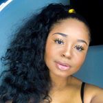 Profile Picture of Shawna (@keepingupw_d) on Instagram