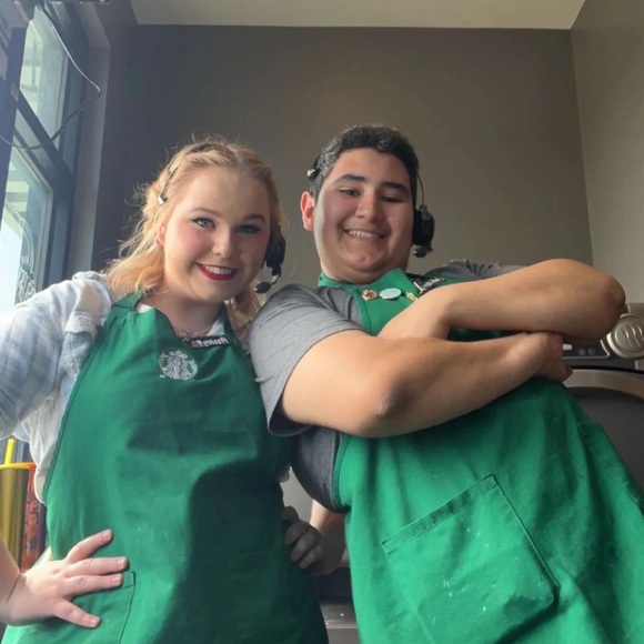 Profile Picture of Walter Campos (@waltercampos164) on Poshmark