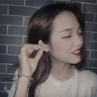 Profile Picture of Iris (@cheeping_) on Instagram