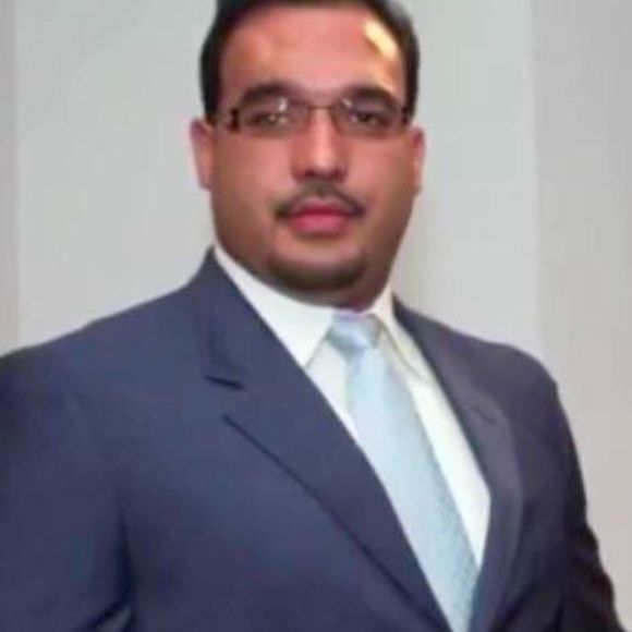 Profile Picture of Carlos Abreu (@carlitos0811) on Poshmark