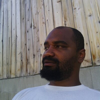 Profile Picture of Mark Payton (@hundreadk) on Twitter