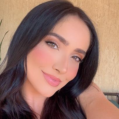 Profile Picture of Carol Rossi (@@_carolrossi) on Tiktok