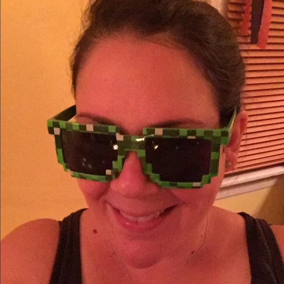 Melissa Kaszynski - Poshmark Profile Picture of Melissa Kaszynski (@teamkazzy) on Poshmark