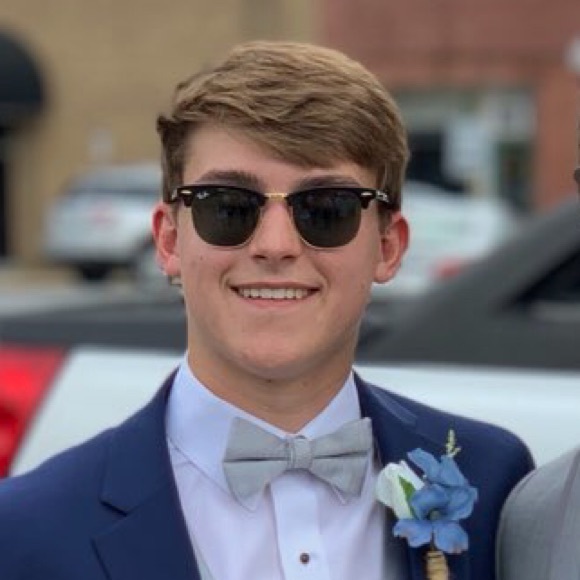 Profile Picture of Jonathan Crowe (@jcrowe0114) on Poshmark