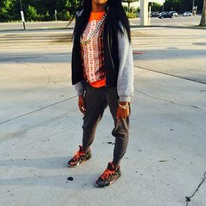 Profile Picture of Erica_Bee (@ericabee17) on Twitter