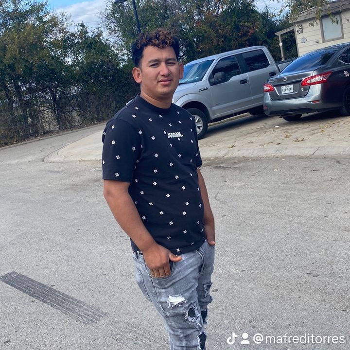 Profile Picture of manfredi (@mafreditorres) on Tiktok