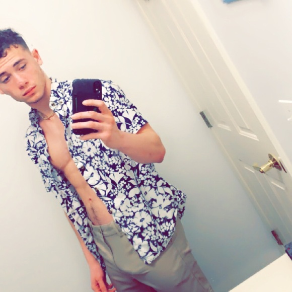 Profile Picture of Jackson Mehochko (@jacksonmehochko) on Poshmark