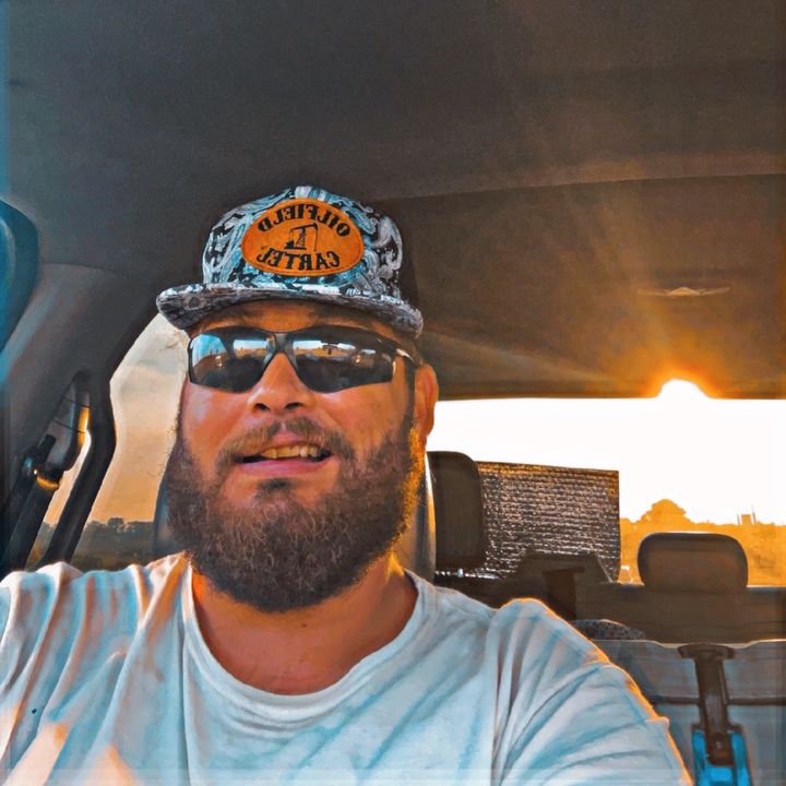 Profile Picture of Scott Leach (@scottleach90) on Tiktok