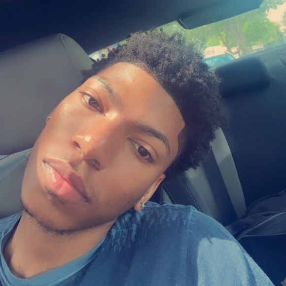 Profile Picture of Isaiah Allen (@isa105iah) on Poshmark