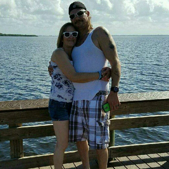 Profile Picture of Ray Page (@ray_page) on Poshmark
