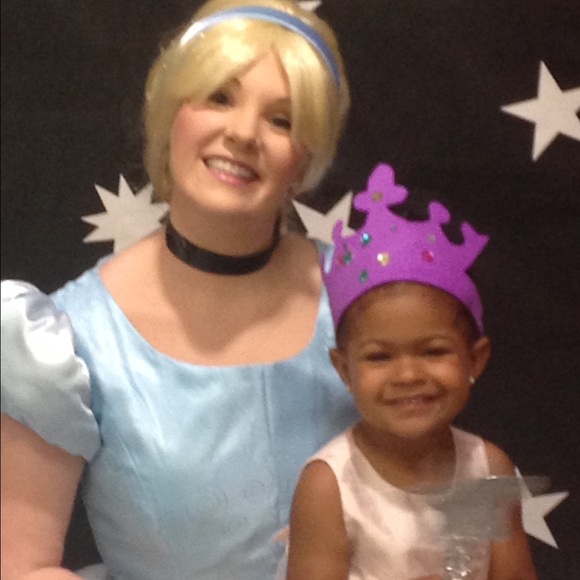 Profile Picture of Kim Twine (@kimtwine) on Poshmark