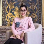 Profile Picture of Alice Zheng (@handknotted_rug_yilongcarpet) on Instagram