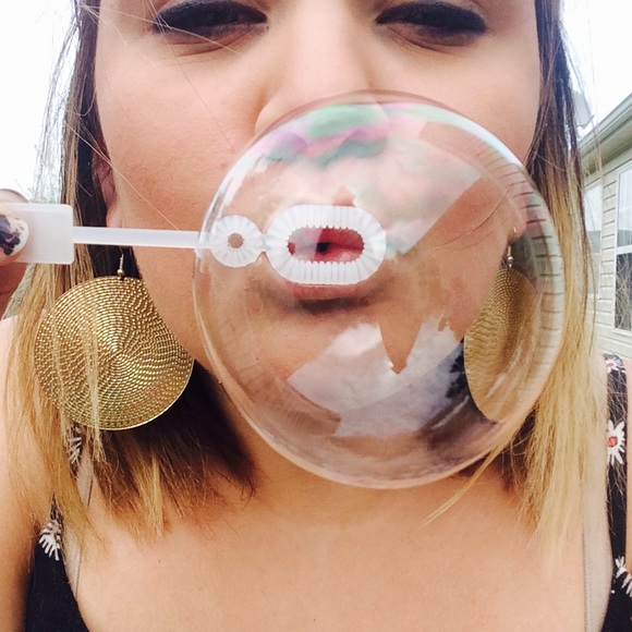 Profile Picture of Kelli Spivey (@kellispivey_5) on Poshmark