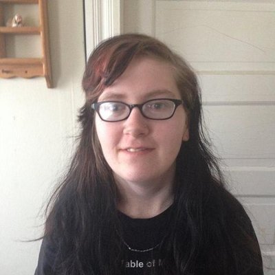 Profile Picture of Stacy Schulz (@Paramaniac101) on Twitter