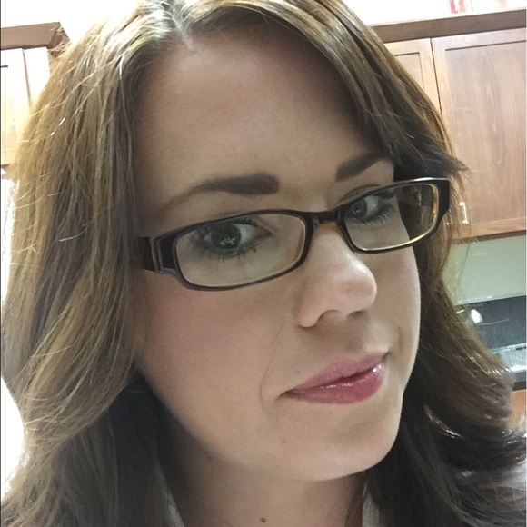 Profile Picture of Sheryl Bouchey (@sherylb7) on Poshmark