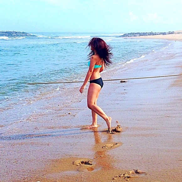 Profile Picture of Annabee Chandakham (@eebanna) on Poshmark
