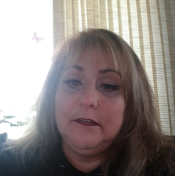 Profile Picture of Lisa Rodrigue (@zx12cutie) on Poshmark