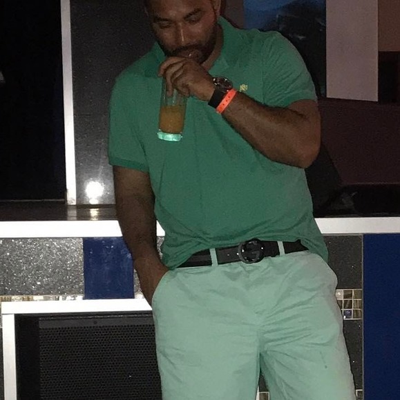 Profile Picture of Paul Amirally (@paul1337) on Poshmark