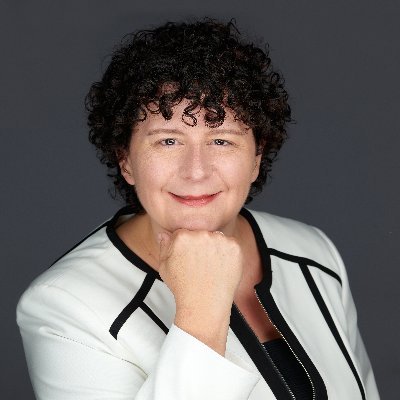 Profile Picture of Danielle Beauparlant Moser (@DBMoserMEd) on Twitter