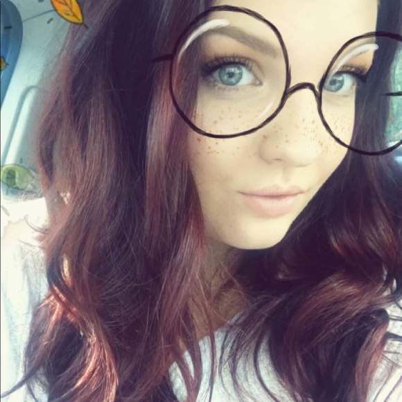 Profile Picture of Kailey Cotie (@kaileycotie) on Poshmark