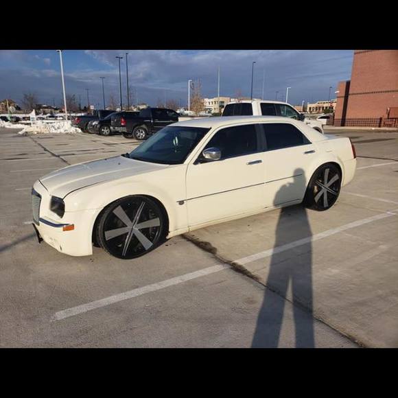 Profile Picture of Alberto Valadez (@atvaladez1) on Poshmark