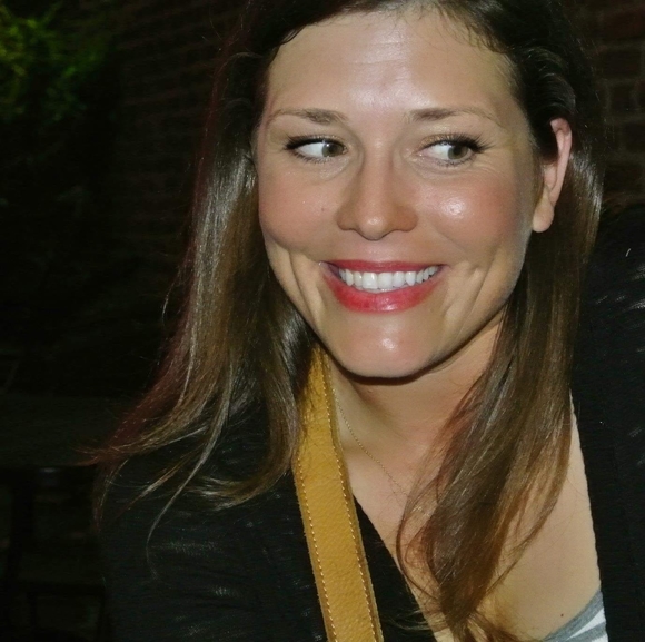 Profile Picture of Katie Reimer stuart (@kstuart1978) on Poshmark