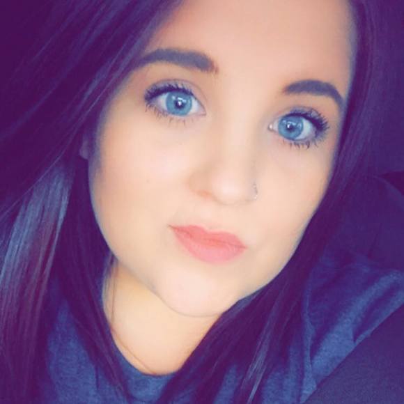 Profile Picture of Courtney Torrey (@ctorrey41191) on Poshmark