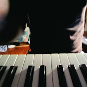 Profile Picture of Nicholas Streeter (@streetermusic) on Youtube